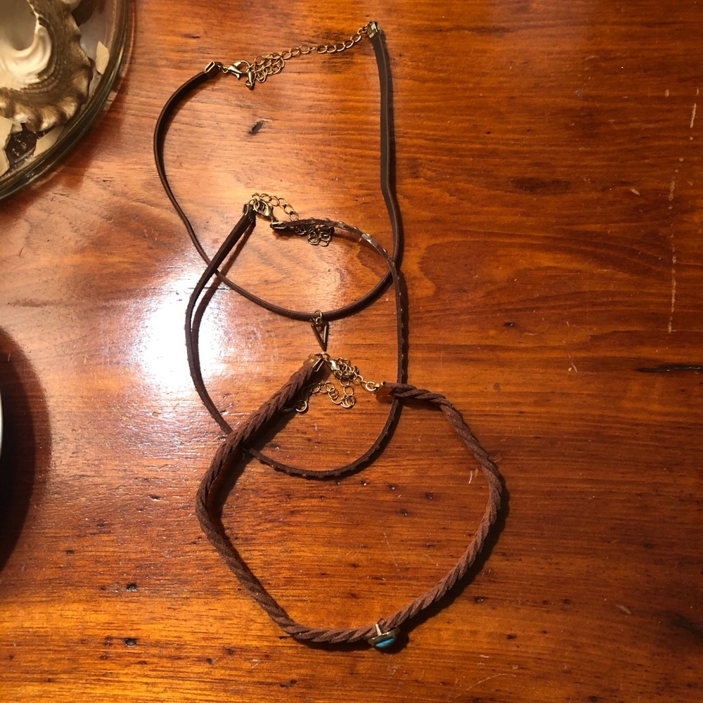 BRAND UNKNOWN| SET OF 3 CHOKERS|NEVER WORN|OS
